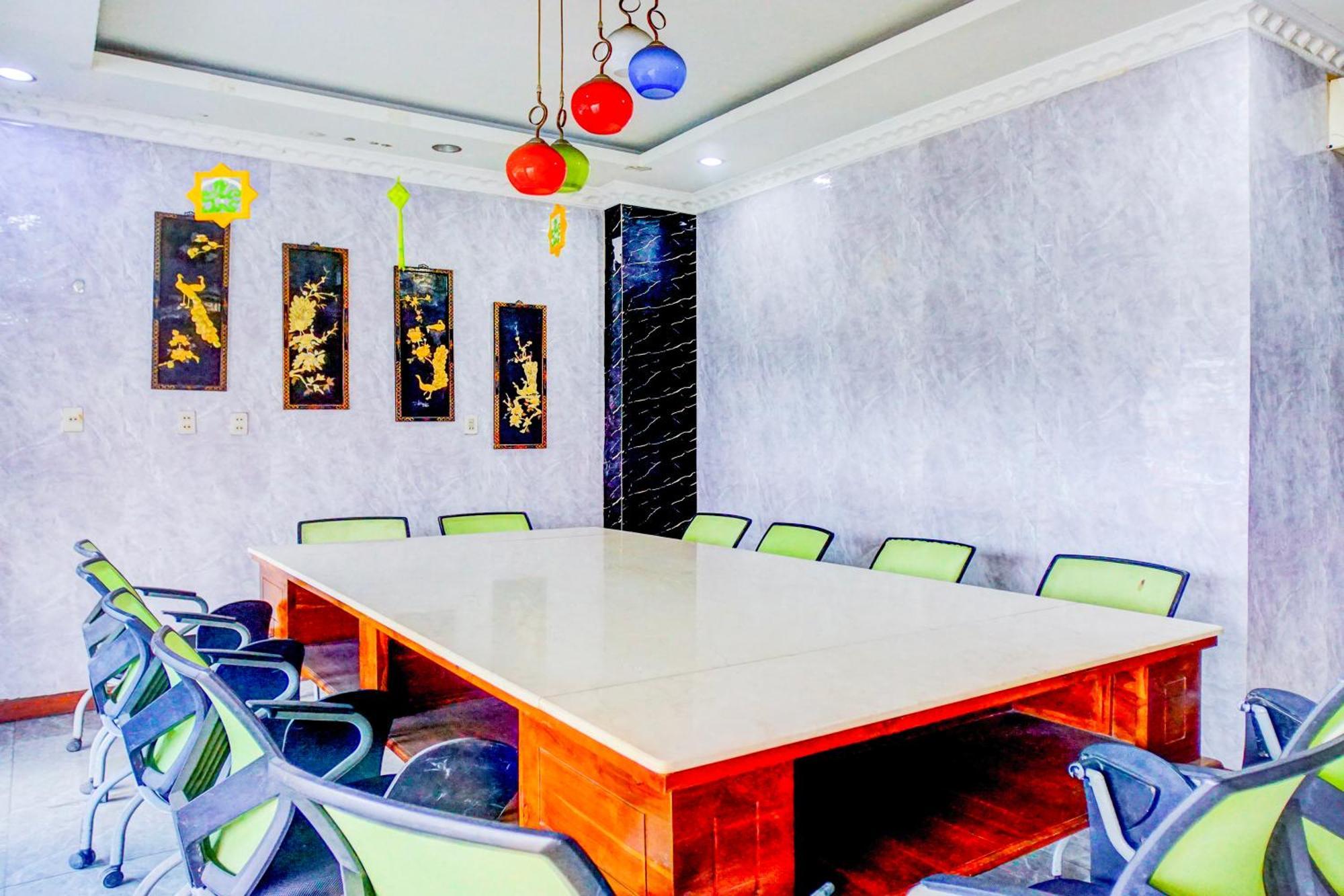 RedDoorz Plus near Istana Maimun Medan Exterior foto